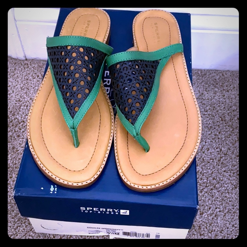 New Sperry Annalee Green/Navy Sandals size 8.5